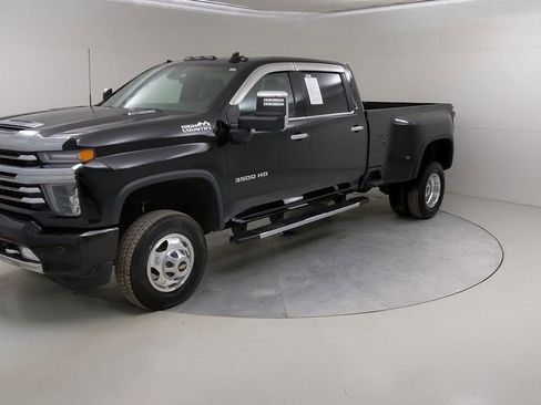 Used 2022 Chevrolet Silverado 3500 High Country image 22