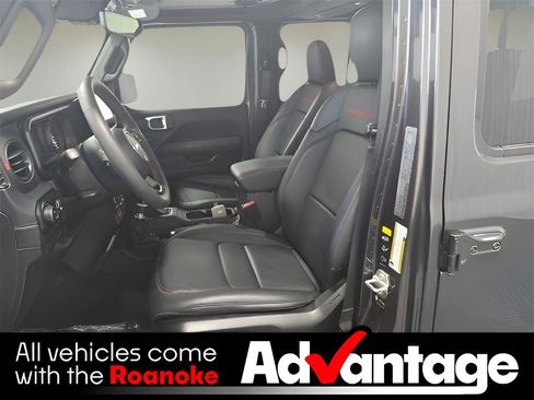 Used 2024 Jeep Gladiator Rubicon image 5