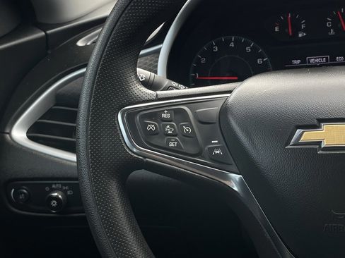 Used 2024 Chevrolet Malibu LT image 12