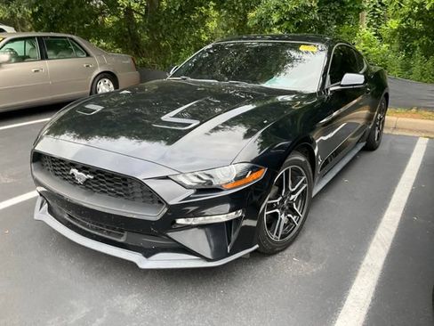 Used 2020 Ford Mustang Premium RWD image 10