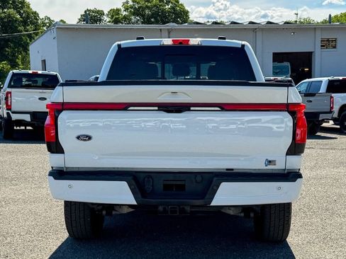 Used 2022 Ford F150 Lightning Platinum AWD/4WD image 4
