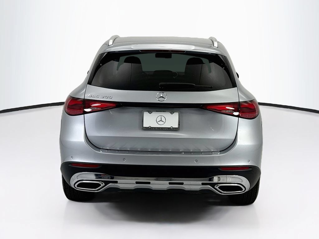 Used 2026 Mercedes-Benz GLC 300 image 6