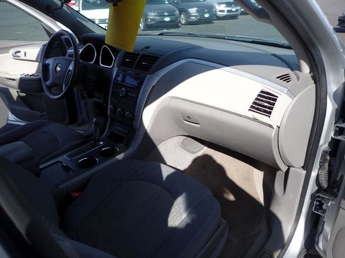 Used 2012 Chevrolet Traverse LT image 15