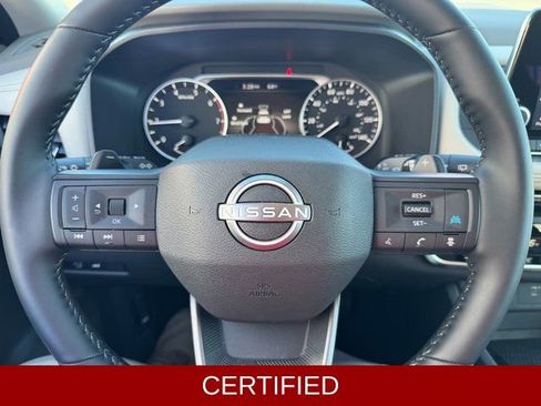 Certified 2025 Nissan Rogue SV image 9