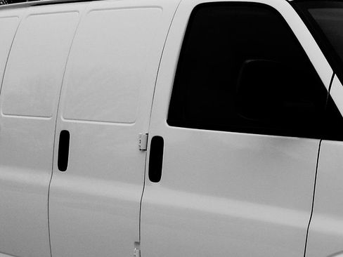 Used 2021 Chevrolet Express 2500 2500 Cargo w/ Driver Convenience Package image 8