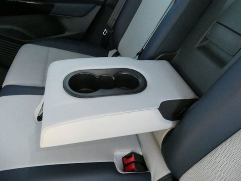 New 2025 Volkswagen ID.4 Pro S image 36