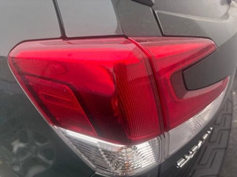 Used 2022 Subaru Forester Premium AWD/4WD image 6
