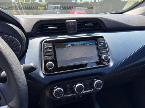 Used 2025 Nissan Versa SV FWD image 22