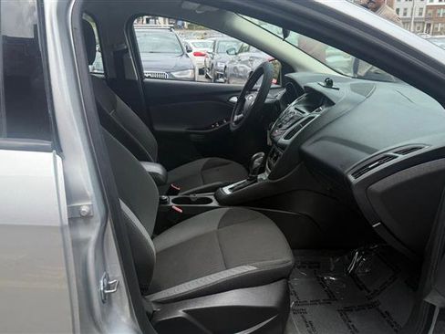 Used 2012 Ford Focus SE FWD image 13