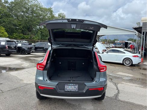 Used 2021 Volvo XC40 T5 Momentum w/ Premium Package AWD/4WD image 47