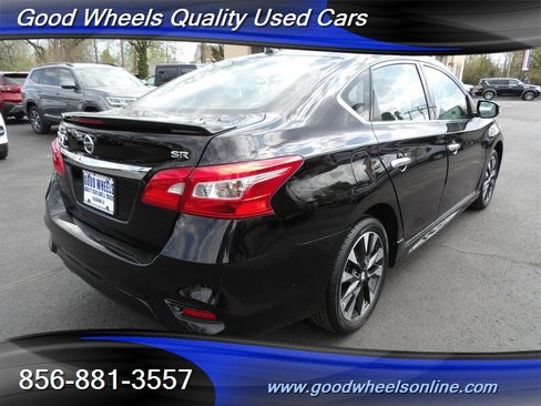 Used 2019 Nissan Sentra SR image 5