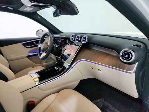 Certified 2026 Mercedes-Benz GLC 300 image 19