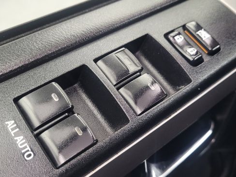 Used 2019 Toyota 4Runner SR5 image 27