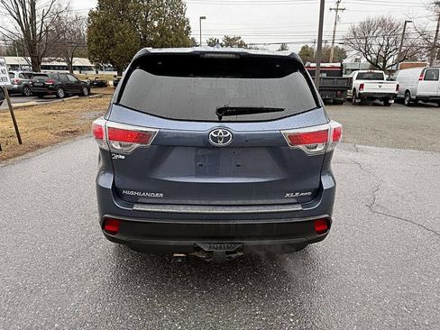 Used 2016 Toyota Highlander XLE w/ Protection Package #3 image 4