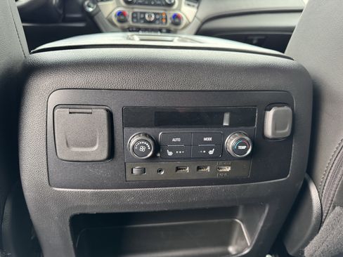 Used 2019 GMC Yukon Denali w/ Denali Ultimate Package image 35