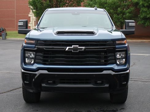 Used 2025 Chevrolet Silverado 2500 Custom w/ Custom Value Package AWD/4WD image 27