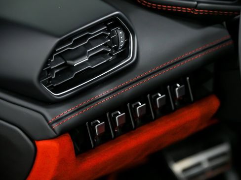 Used 2017 Lamborghini Huracan LP 610-4 image 26