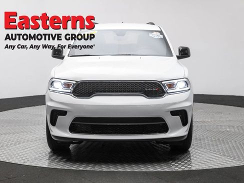 Used 2024 Dodge Durango SXT w/ Trailer Tow Group IV image 2