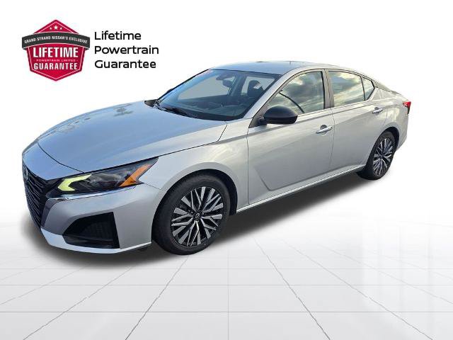 Certified 2025 Nissan Altima 2.5 SV FWD image 2