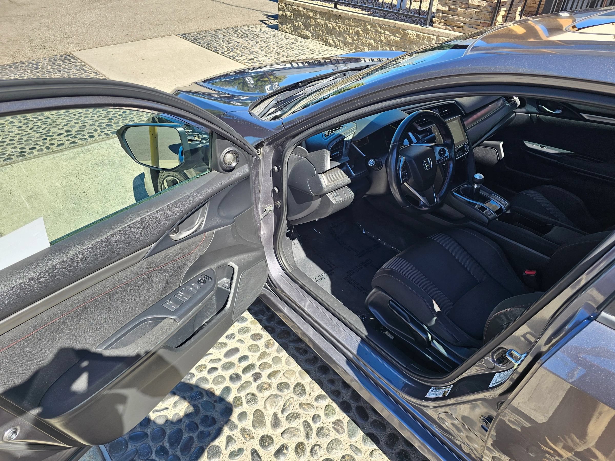 Used 2018 Honda Civic Si image 9