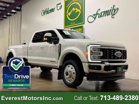 Used 2023 Ford F450 Lariat w/ Lariat Ultimate Package AWD/4WD image 1