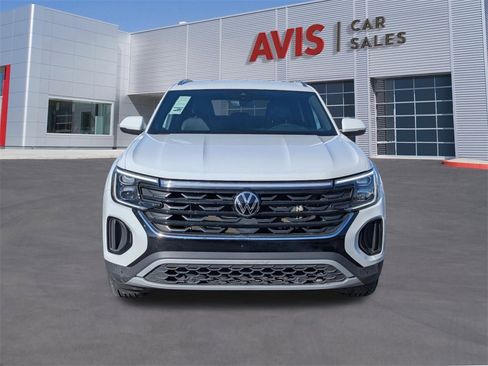 Used 2024 Volkswagen Atlas Cross Sport SE image 10