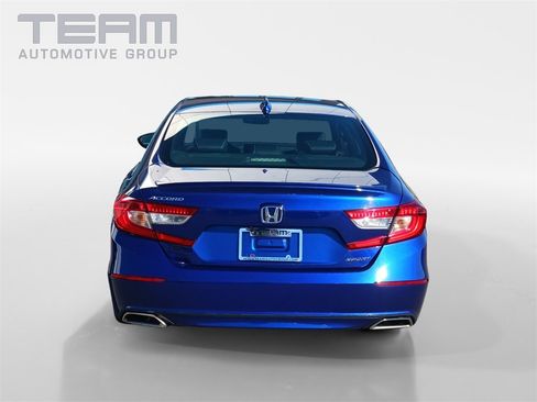 Used 2019 Honda Accord Sport image 6
