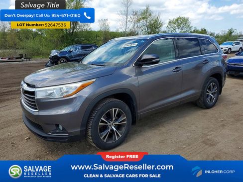 Used 2016 Toyota Highlander XLE AWD/4WD image 1
