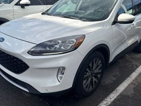 Used 2020 Ford Escape Titanium AWD/4WD image 5