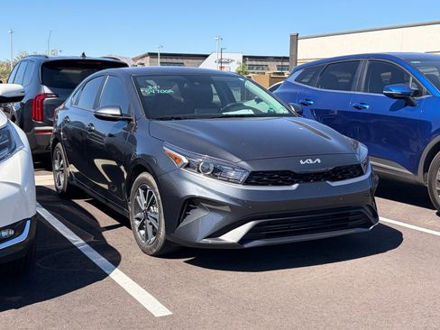 Certified 2024 Kia Forte LXS w/ LXS Technology Package image 2