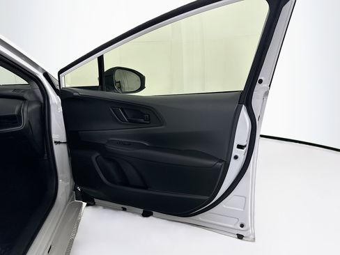 Used 2024 Toyota Prius LE image 31