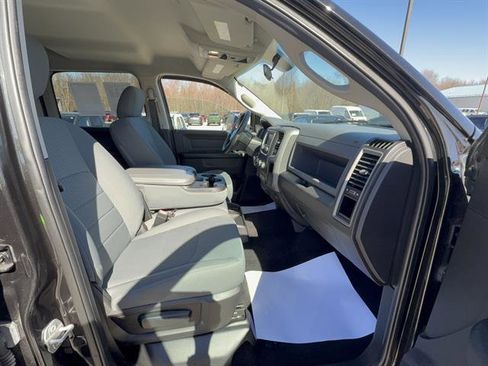 Used 2018 RAM 1500 Express w/ Express Value Package image 21