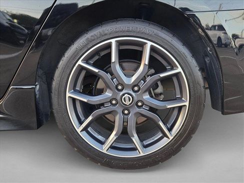 Used 2019 Nissan Sentra NISMO FWD image 21