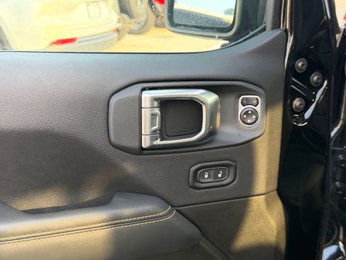 New 2026 Jeep Gladiator Sport image 14