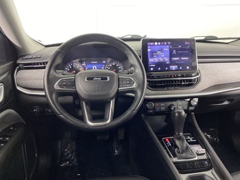 Used 2022 Jeep Compass Latitude image 36
