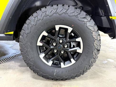 Used 2024 Jeep Wrangler Unlimited Rubicon 4xe image 11