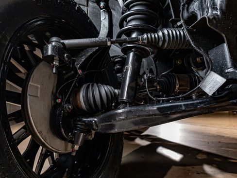 Used 2025 Chevrolet Silverado 1500 High Country w/ High Country Premium Package image 13