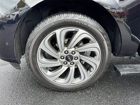 Used 2023 Lincoln Navigator Reserve image 27