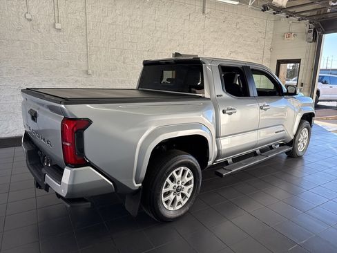 Certified 2025 Toyota Tacoma SR5 image 8