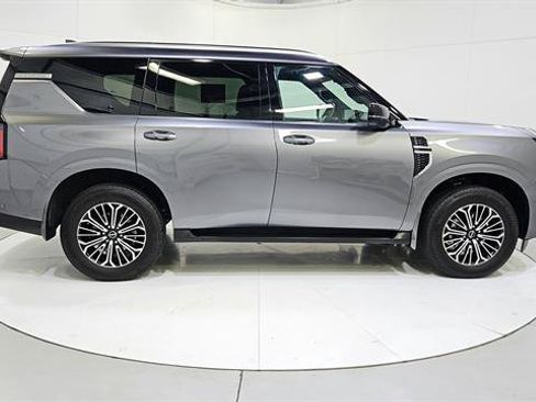 Certified 2025 Nissan Armada SL RWD image 9
