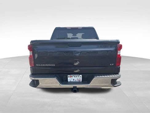 Used 2022 Chevrolet Silverado 1500 LT AWD/4WD image 4