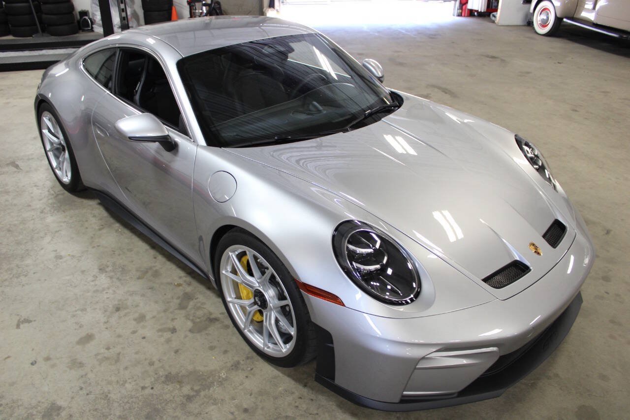 Used 2026 Porsche 911 GT3 RWD image 17