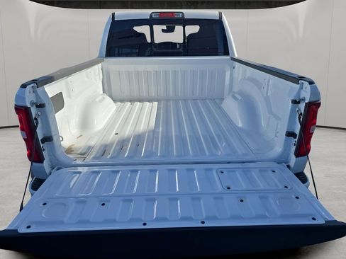 New 2026 RAM 1500 Laramie AWD/4WD image 10