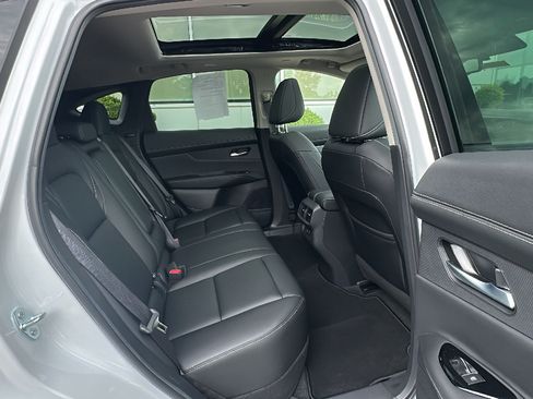 Certified 2025 Nissan Murano SL w/ Cargo Package AWD/4WD image 25