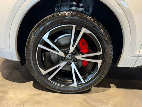 Used 2025 Audi Q5 2.0T Premium Plus w/ Premium Plus Package image 32