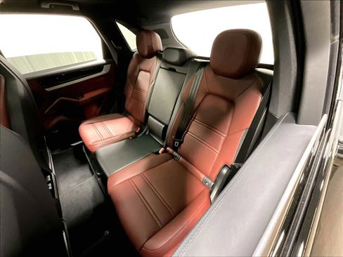 New 2026 Porsche Cayenne S AWD/4WD image 25