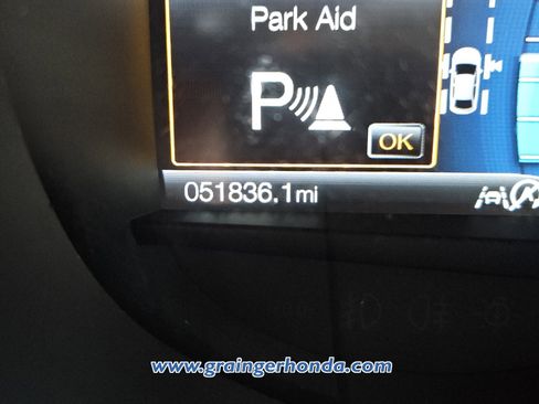 Used 2021 Ford Edge Titanium FWD image 22