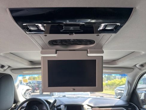 Used 2018 GMC Yukon Denali w/ Denali Ultimate Package image 28