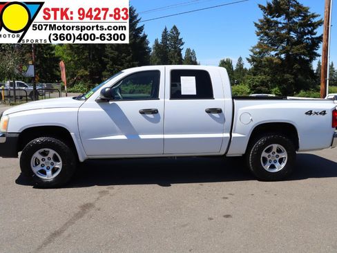 Used 2005 Dodge Dakota SLT w/ Trailer Tow Group AWD/4WD image 5