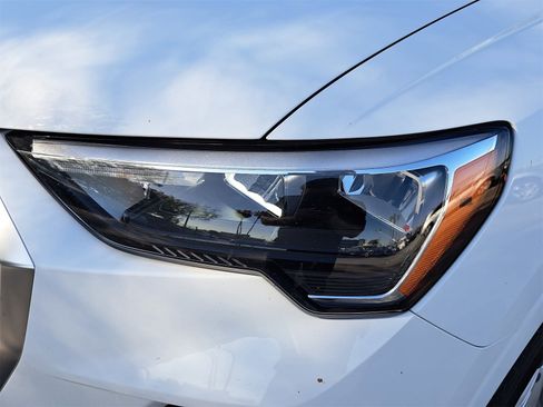 Used 2021 Audi Q3 2.0T Premium w/ Convenience Package image 8